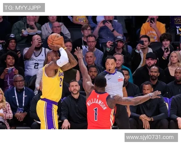 篮网对湖人小南斯表现出色引发球迷热议比赛精彩瞬间回顾